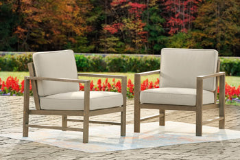 Lounge Chair with Cushion Fynnegan