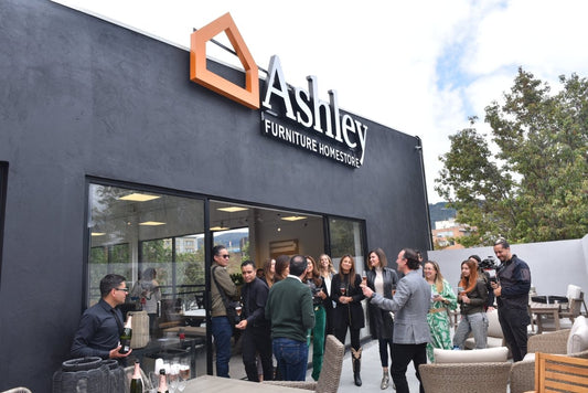 ¡Te damos la bienvenida al emocionante lanzamiento de nuestra tienda digital de Ashley en Colombia! - Ashley | Muebles, Colchones y Decoración para Tu Hogar