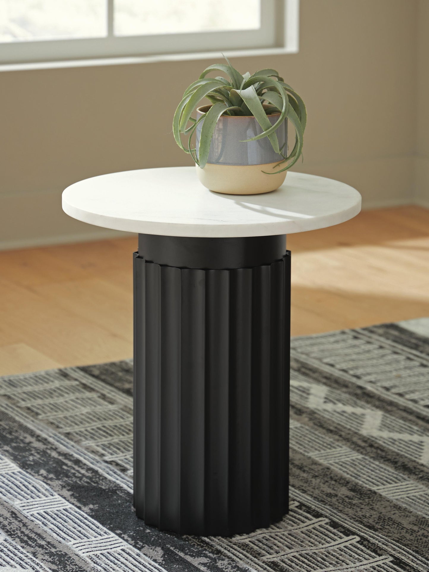 Mesa Auxiliar Wainstone
