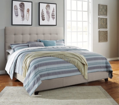 Cama Tapizada Queen Dolante