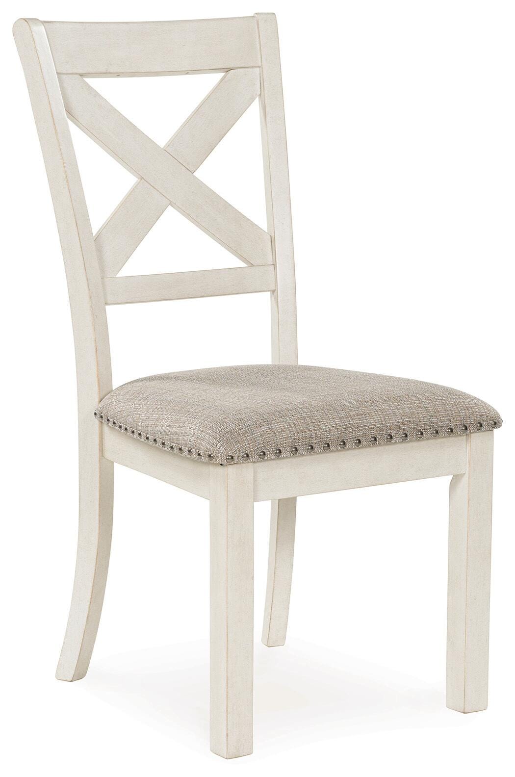 Mesa de Comedor y 4 Sillas Robbinsdale – vista en ángulo