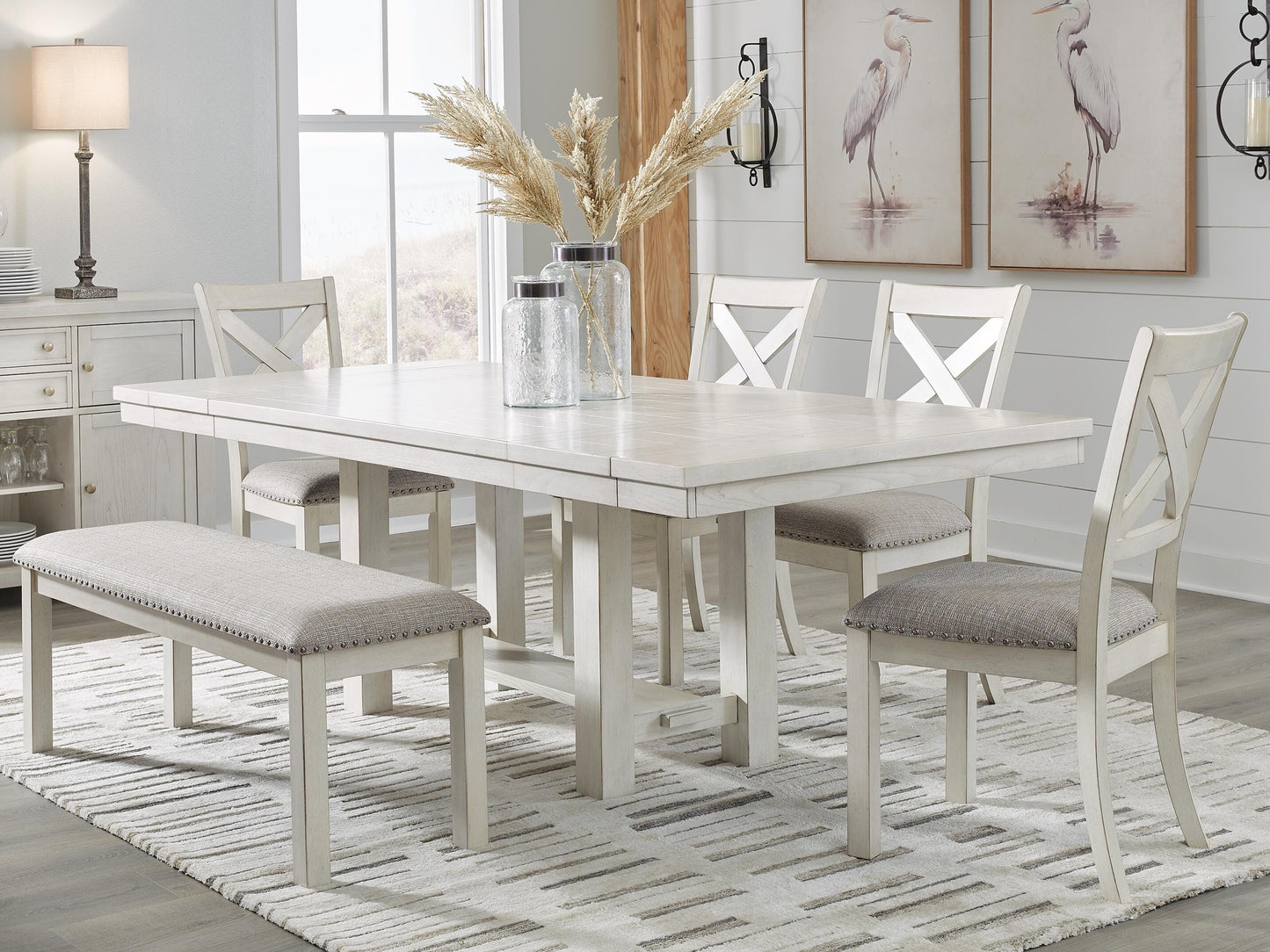 Mesa de Comedor, 4 Sillas y Banca Robbinsdale