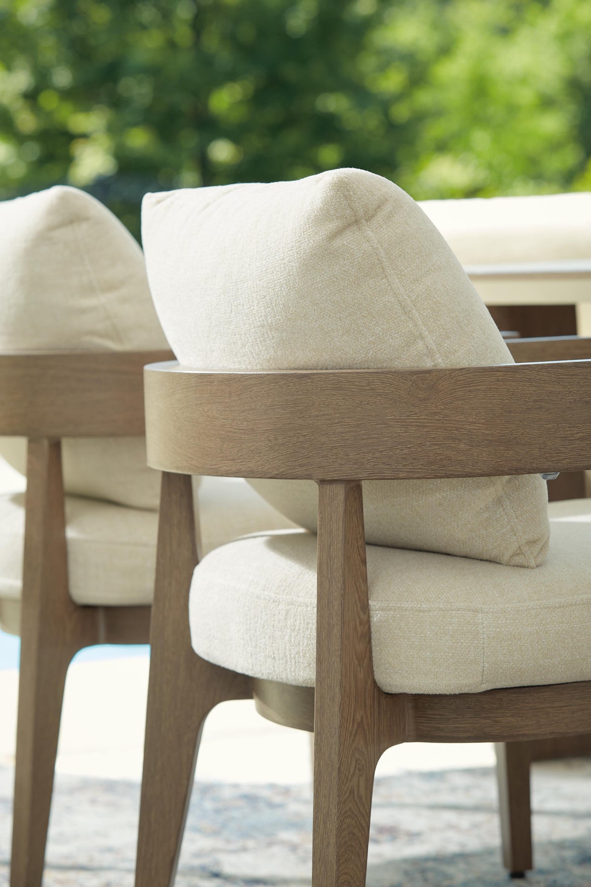 de Exterior de Comedor Silla con Brazos con Cojín Serene Bay – detalle 14