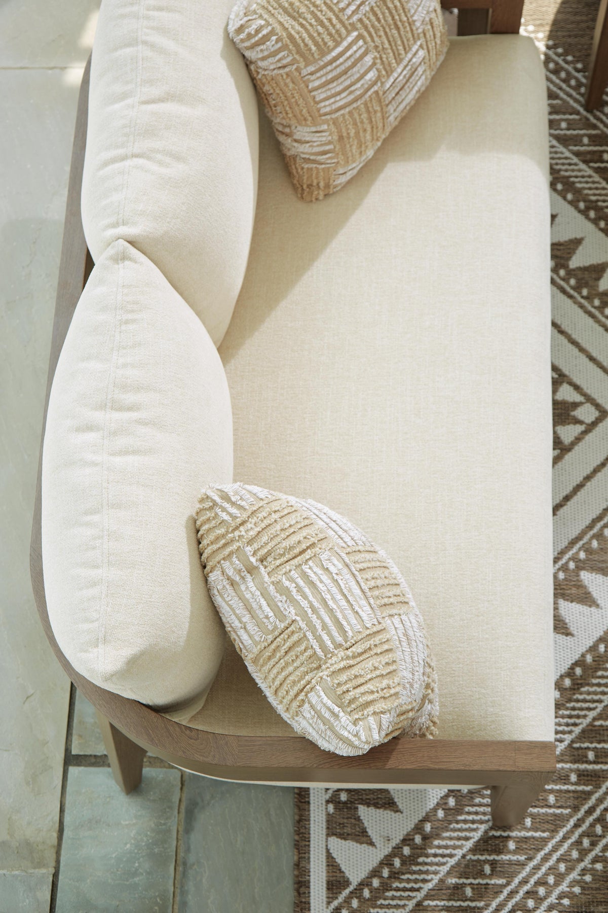 Sofá 2 Puestos de Exterior con Cojín Serene Bay – detalle 11