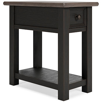 Mesa Auxiliar Tyler Creek Chairside